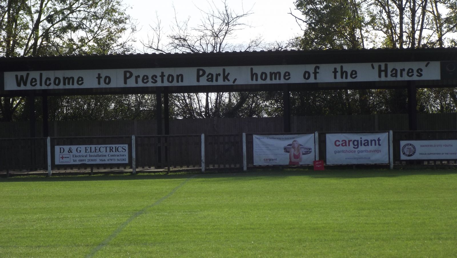 Harefield United v London Tigers